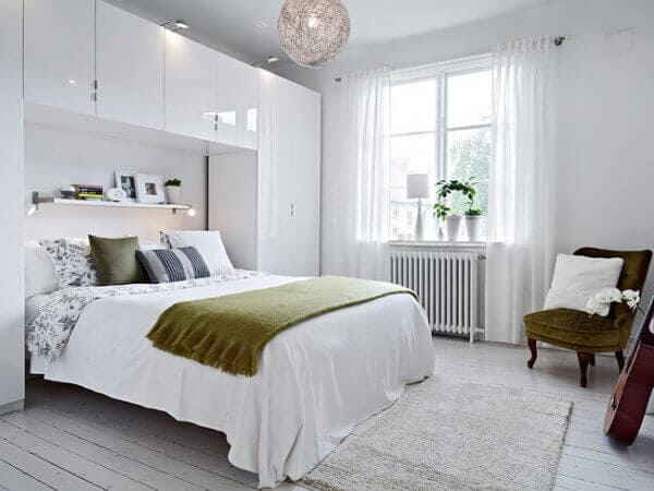 Спальня в белых тонах – стильный интерьер для любителей чистоты и порядка